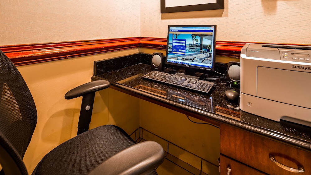 Best Western Potomac Mills 35/35