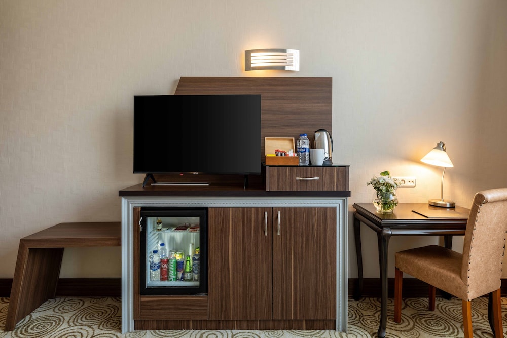 Elite Hotel Dragos 48/56