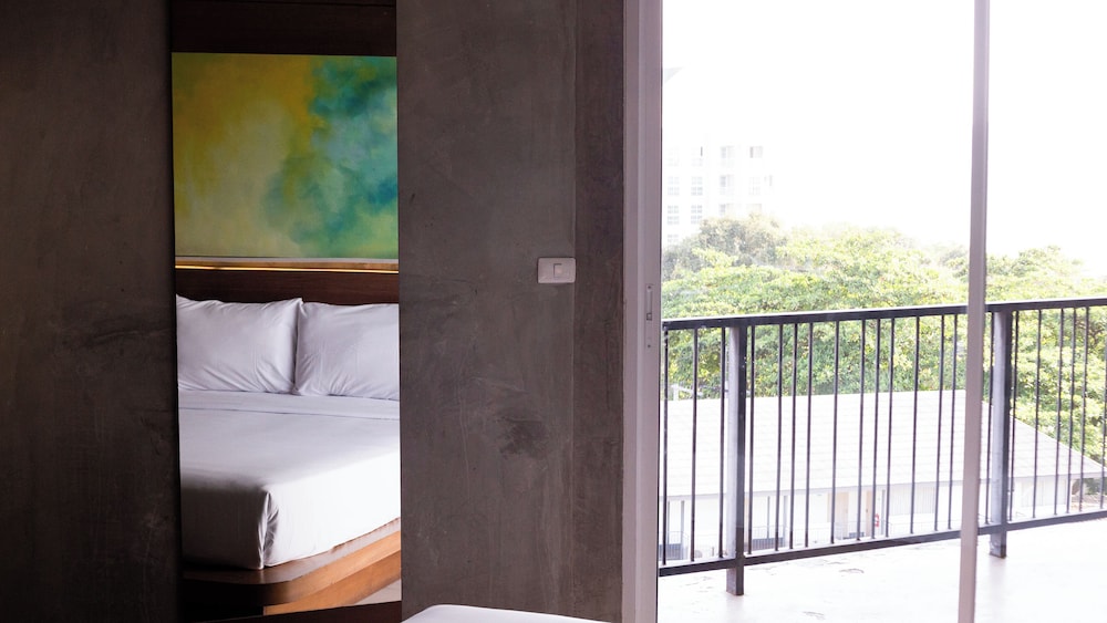 B2 Sea View Pattaya Boutique Budget Hotel 18/40