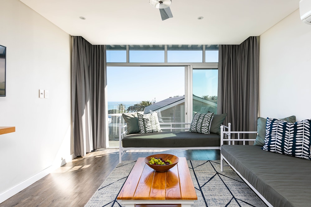 Camps Bay Village 29/50
