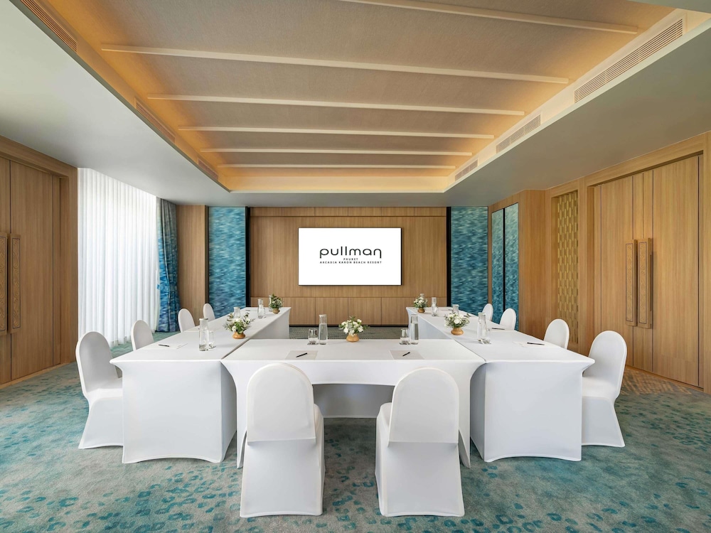 Pullman Phuket Karon Beach Resort 67/80