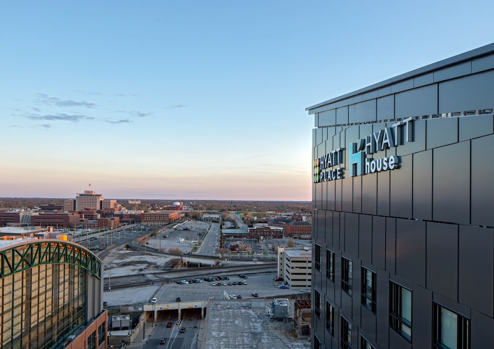 Hyatt House Indianapolis Downtown 6/70