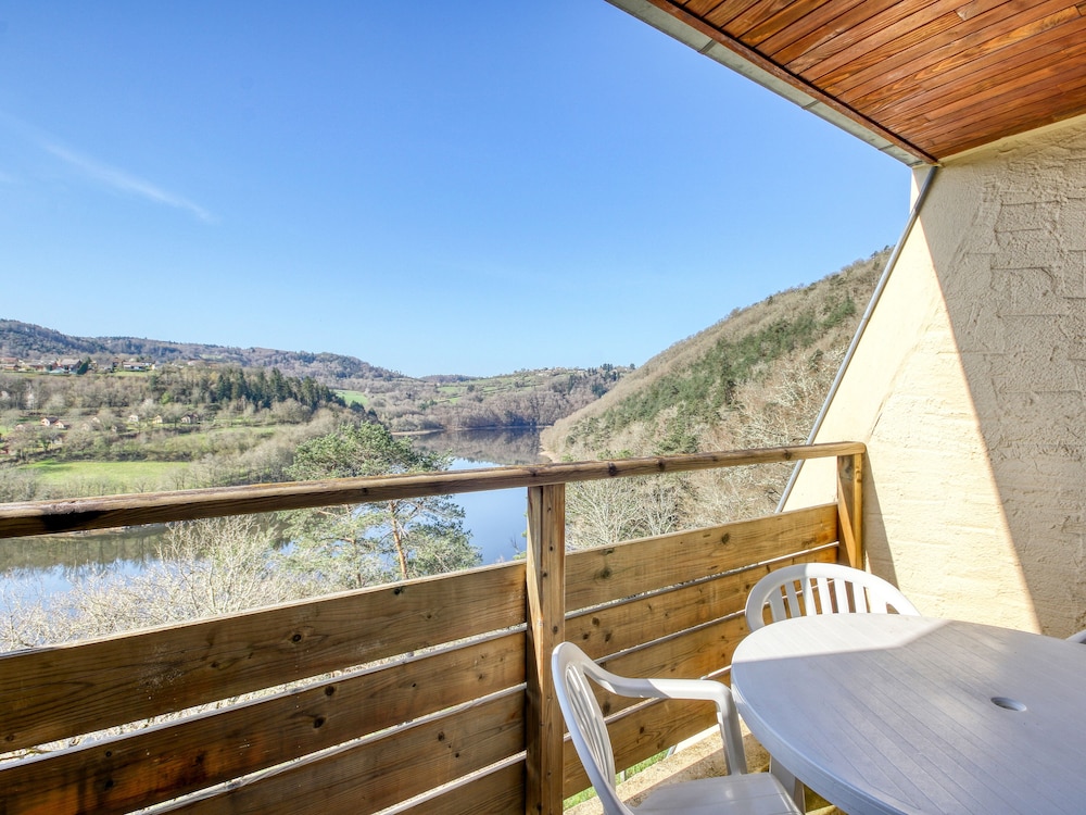 Residence Vacanceole Le Domaine de Confolant 33/62