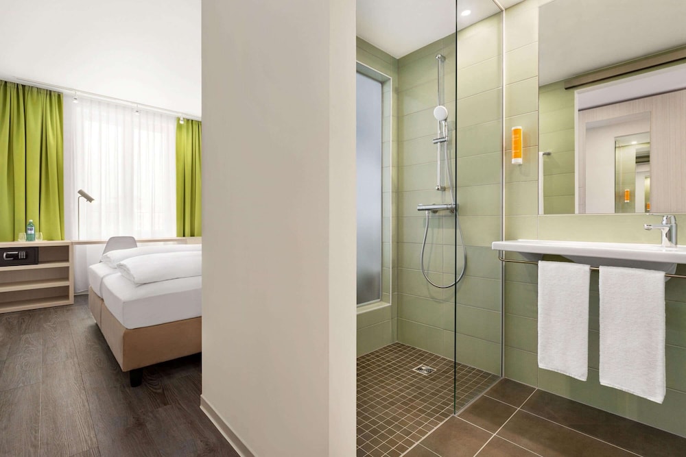 Super 8 by Wyndham Chemnitz 55/57