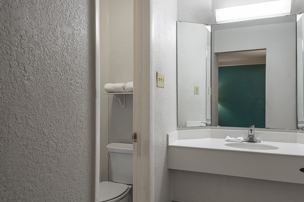 Motel6 North Little Rock, AR - McCain 54/56