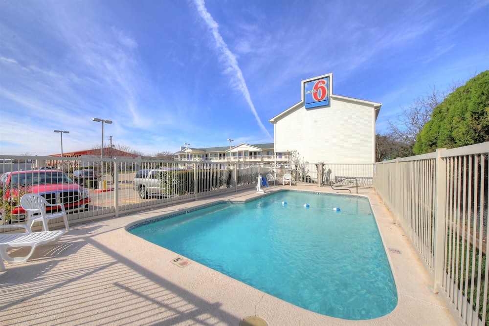 Motel6 Kerrville, TX 38/42
