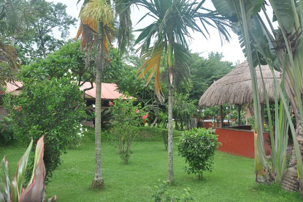 Hotel Elephant Camp 14/15