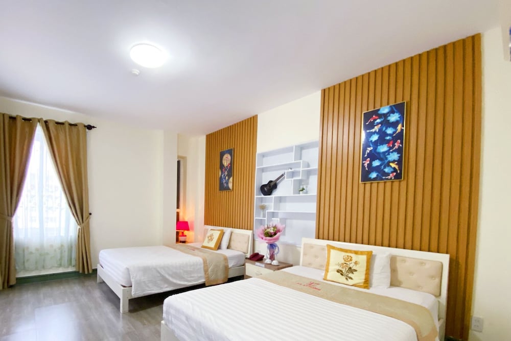 Ideal Hotel 8/31