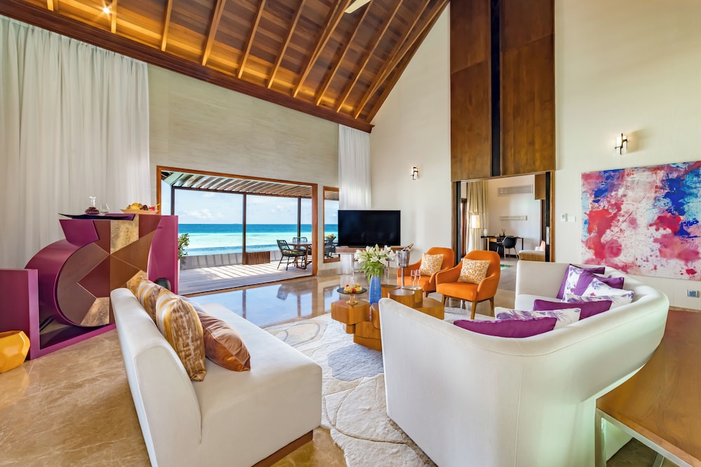 Ozen Life Maadhoo Resort 42/63