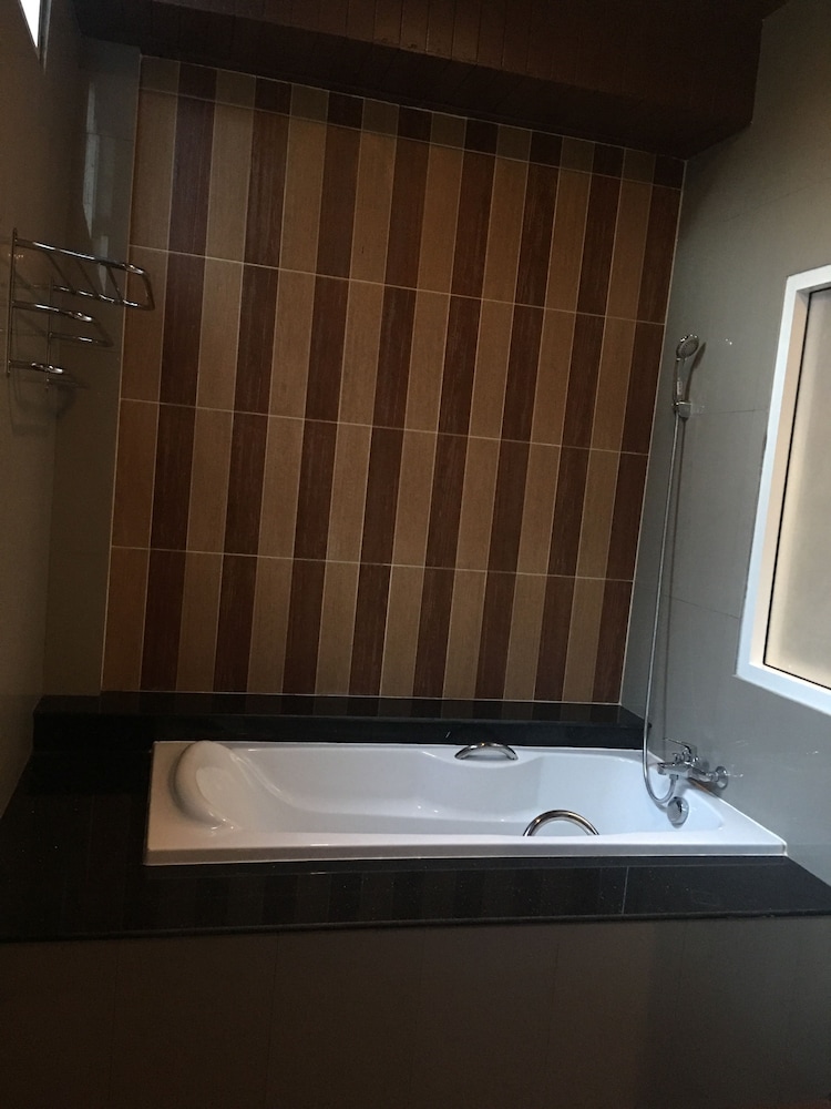 Maleedee Bay Resort 45/45