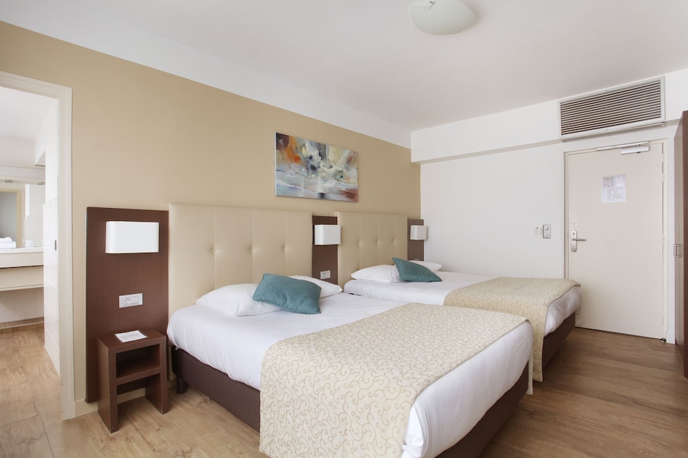 Hotel Rotonde 25/73
