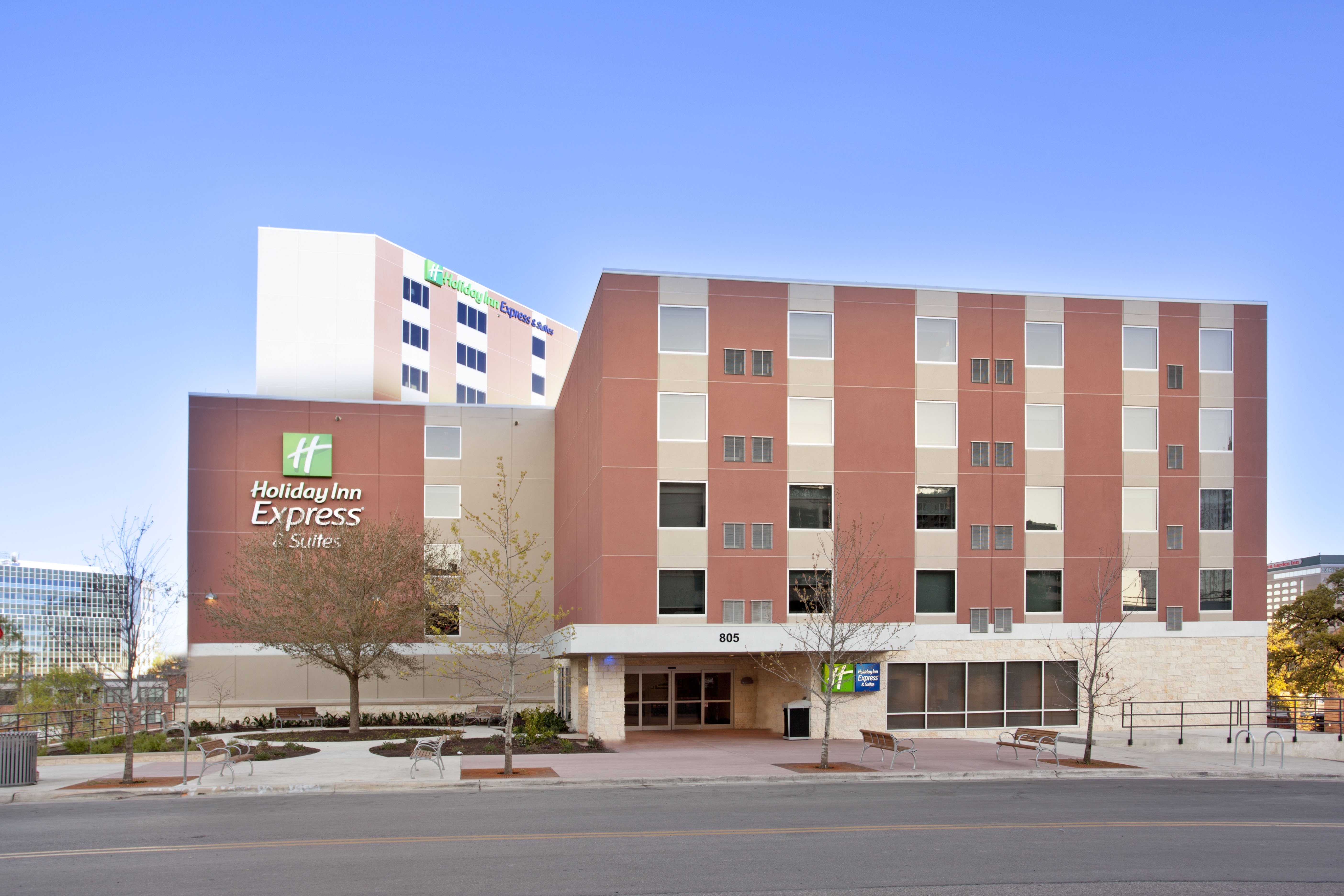 Holiday Inn Express and Suites Austin Downtown University in AUSTIN - TX