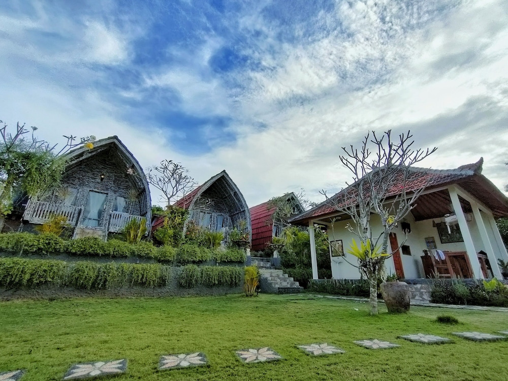 Hotra Hill Cottage by ZUZU 30/34