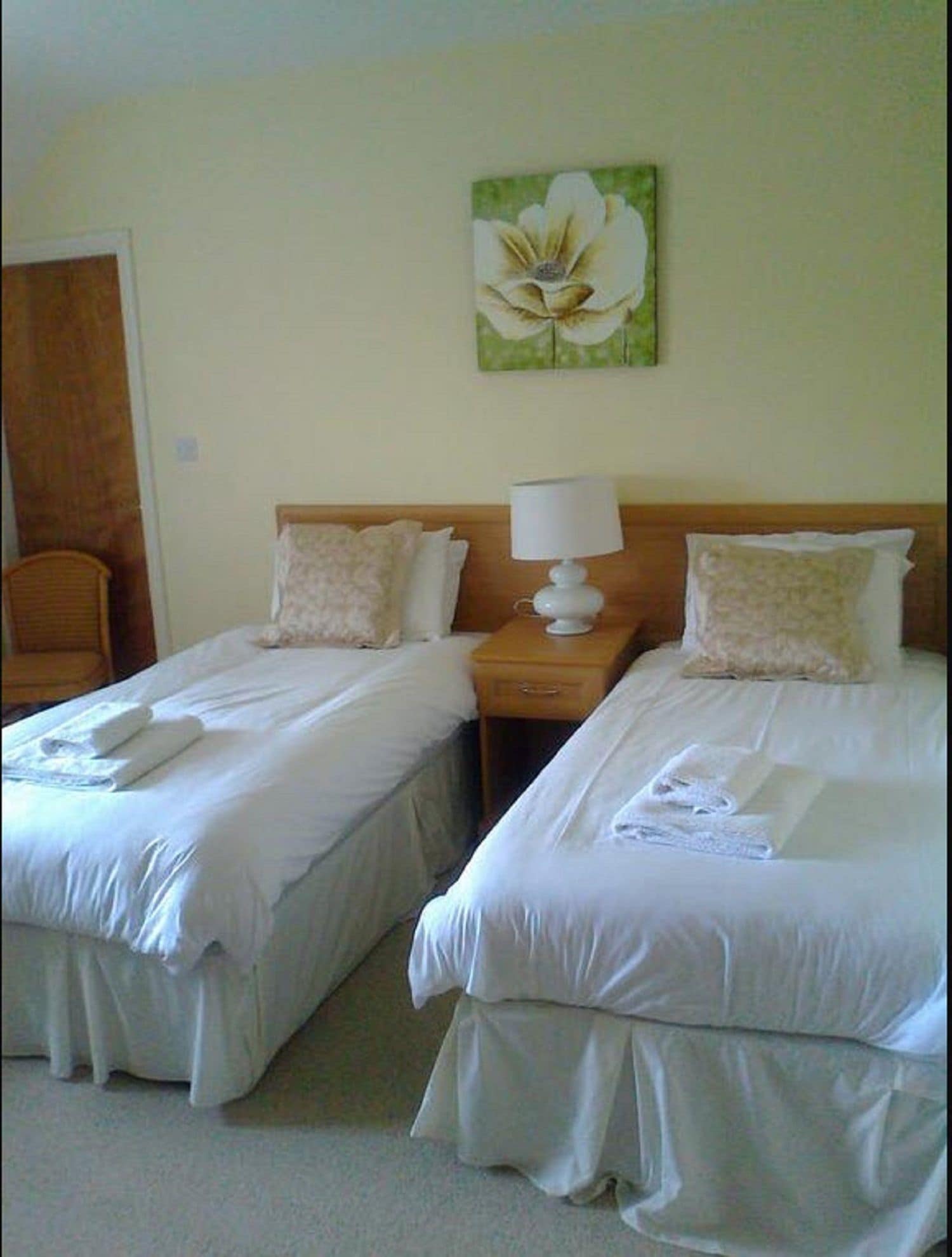 Room, Twin Beds