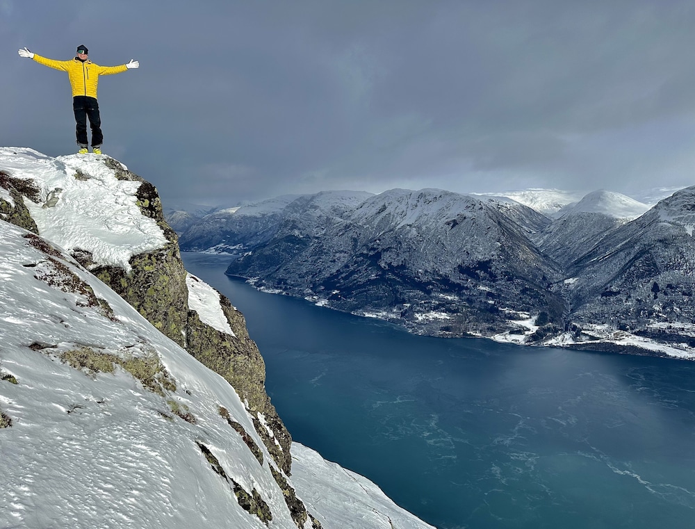 Fjaerland Fjordstove Hotell 55/63