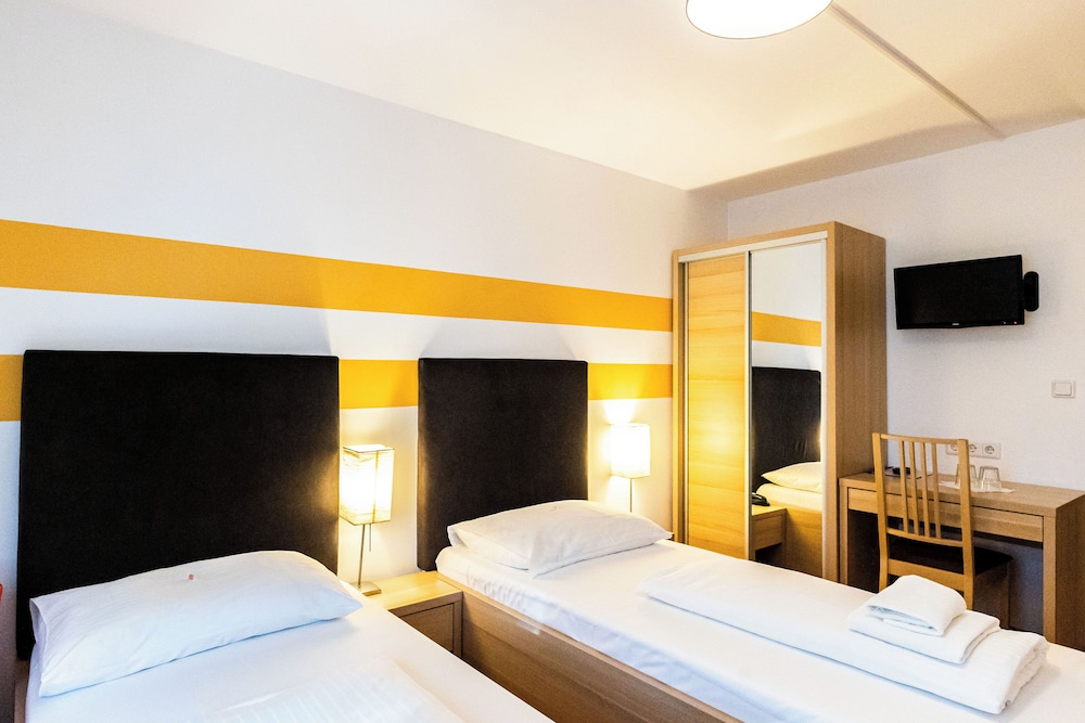 STANDARD, TWIN BEDS