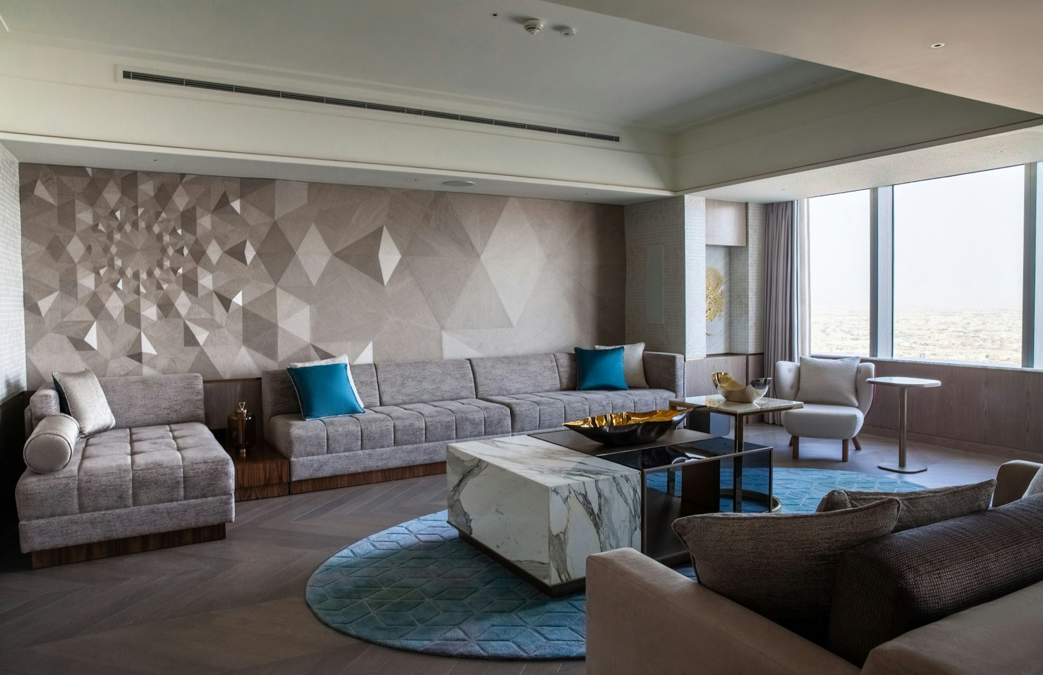 فندق فور سيزونز الرياض في مركز المملكة(Four Seasons Hotel Riyadh at Kingdom Centre) 30/40