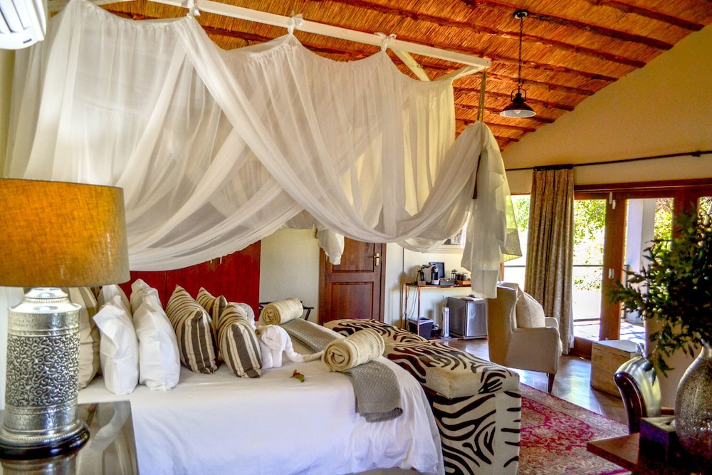 Becks Safari Lodge 21/77