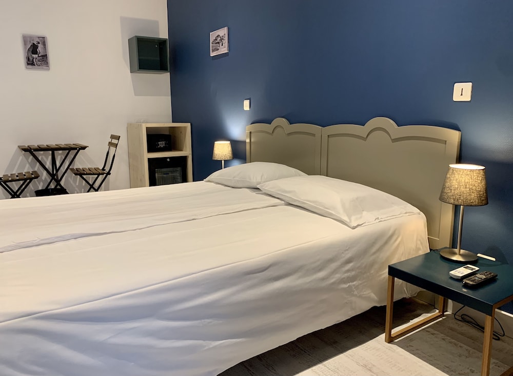 Hotel du petit baigneur 13/50