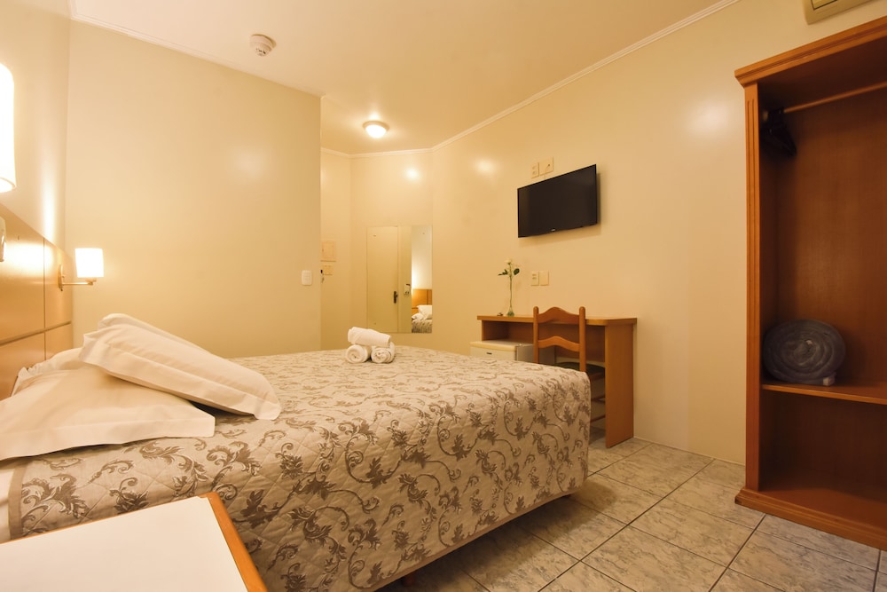 Hotel Via Serena 14/55