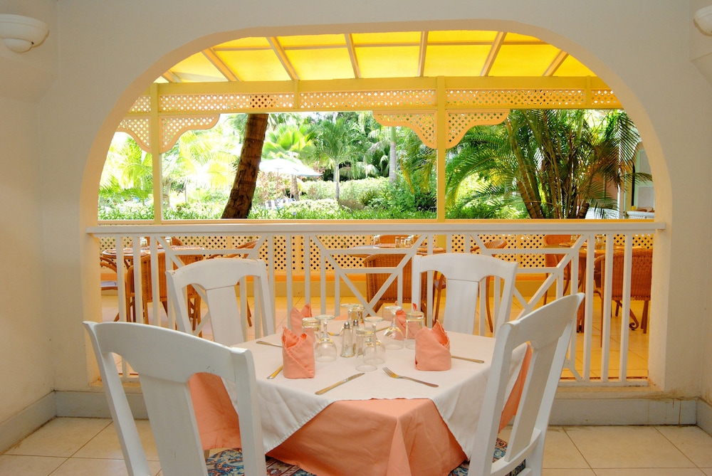 Sunbay Hotel 43/63