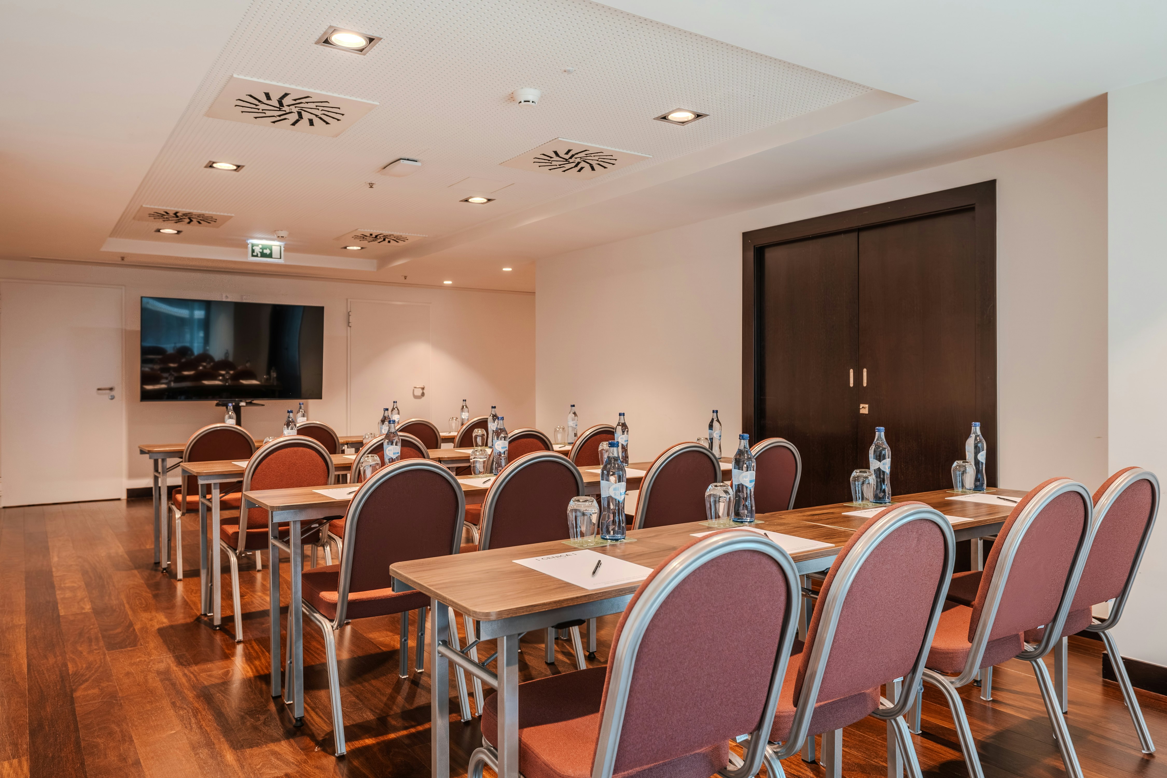 Cenica Porto Hotel, Curio Collection by Hilton 47/57