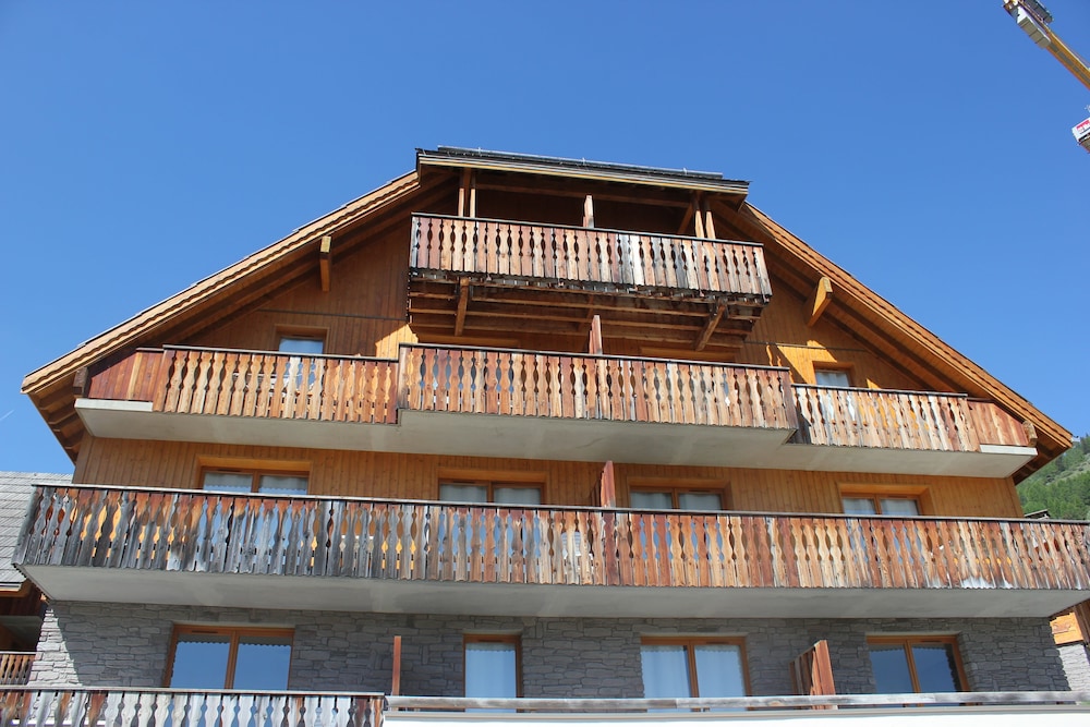 Residence Le Hameau De Praroustan in Uvernet-Fours