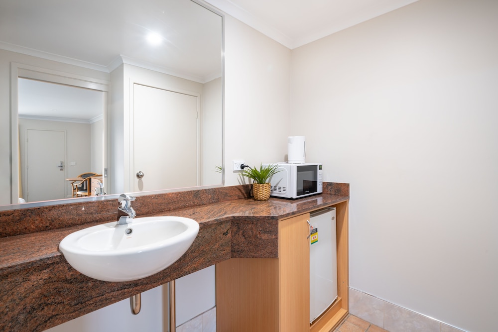 Heritage Inn Bathurst 53/60