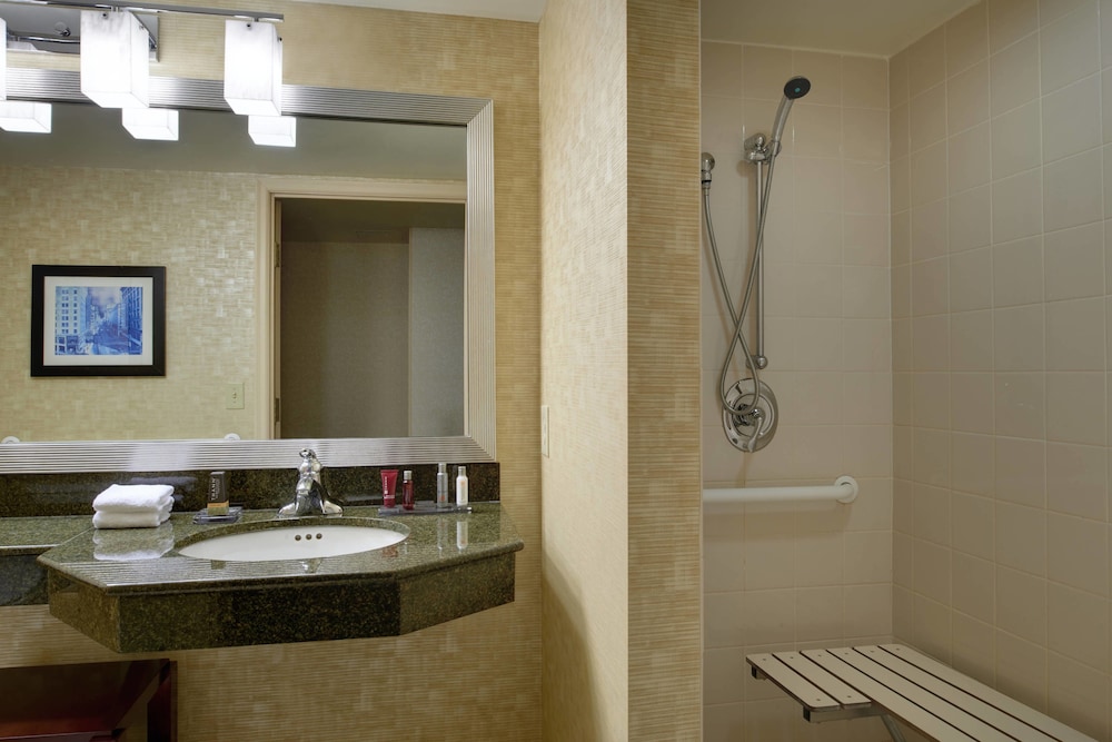Marriott Milwaukee West 49/49