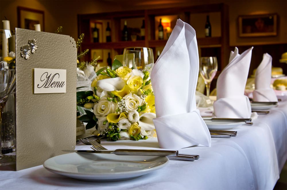 Pembroke Kilkenny Hotel 39/42
