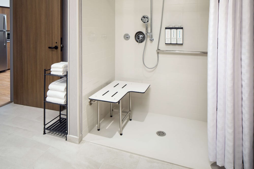 Hyatt Place Boise/Meridian 23/24