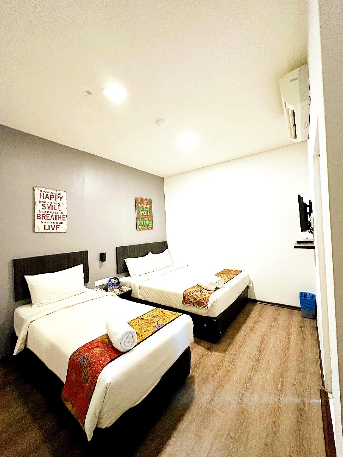 Family, Triple, 1 Double and 1 Single Bed, No Window