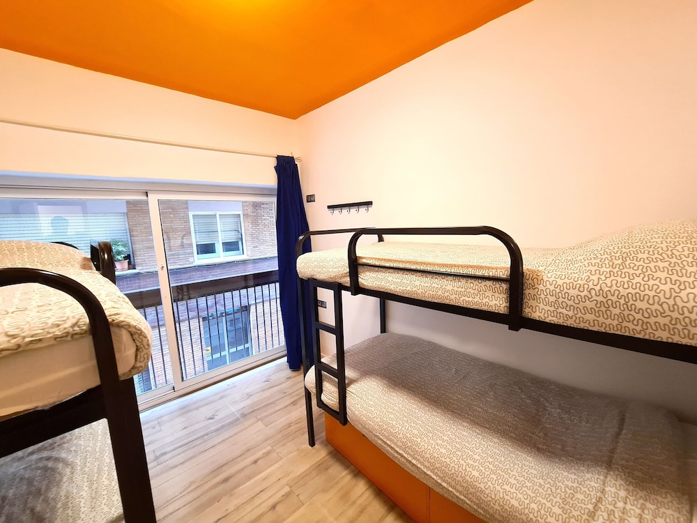 Gracia City Hostel 11/26