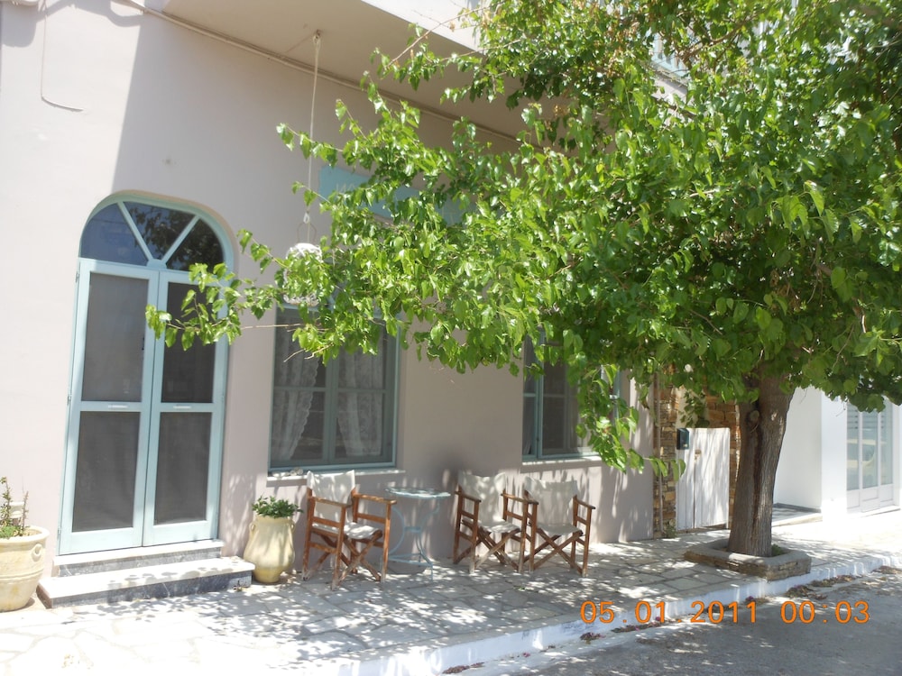 Afrodite Hotel 3/50