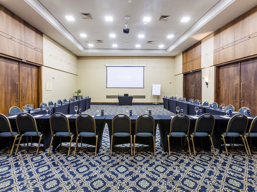 Grand Mercure Curitiba Rayon 42/50