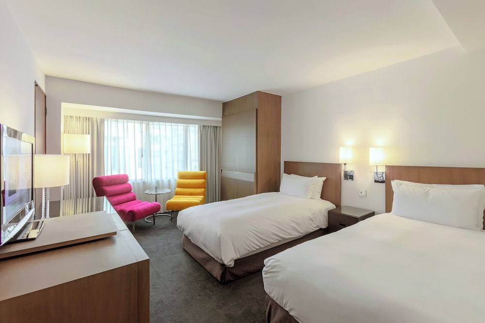 Superior, Twin Beds
