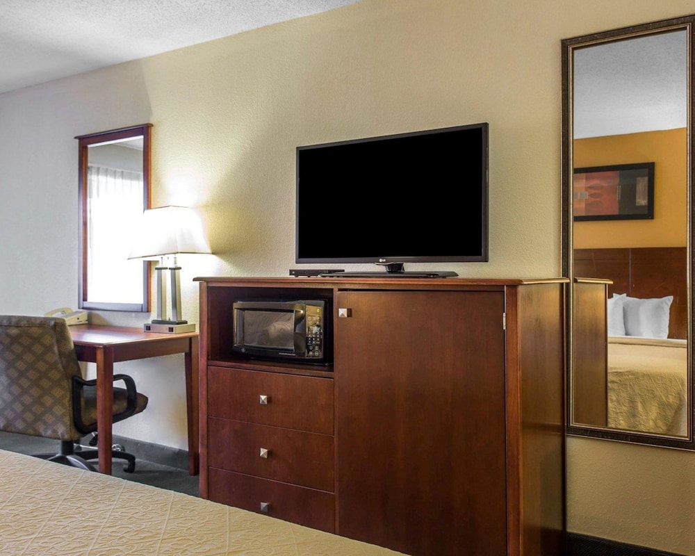 Quality Inn Aiken, SC 48/72