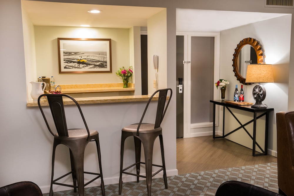 Chaminade Resort and Spa 58/73