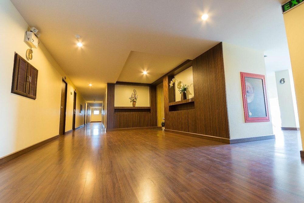 Sinkiat Buri Hotel 11/67