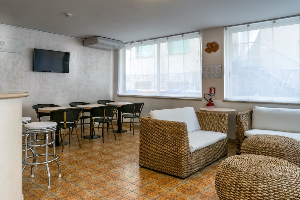 Hotel Stresa 52/66