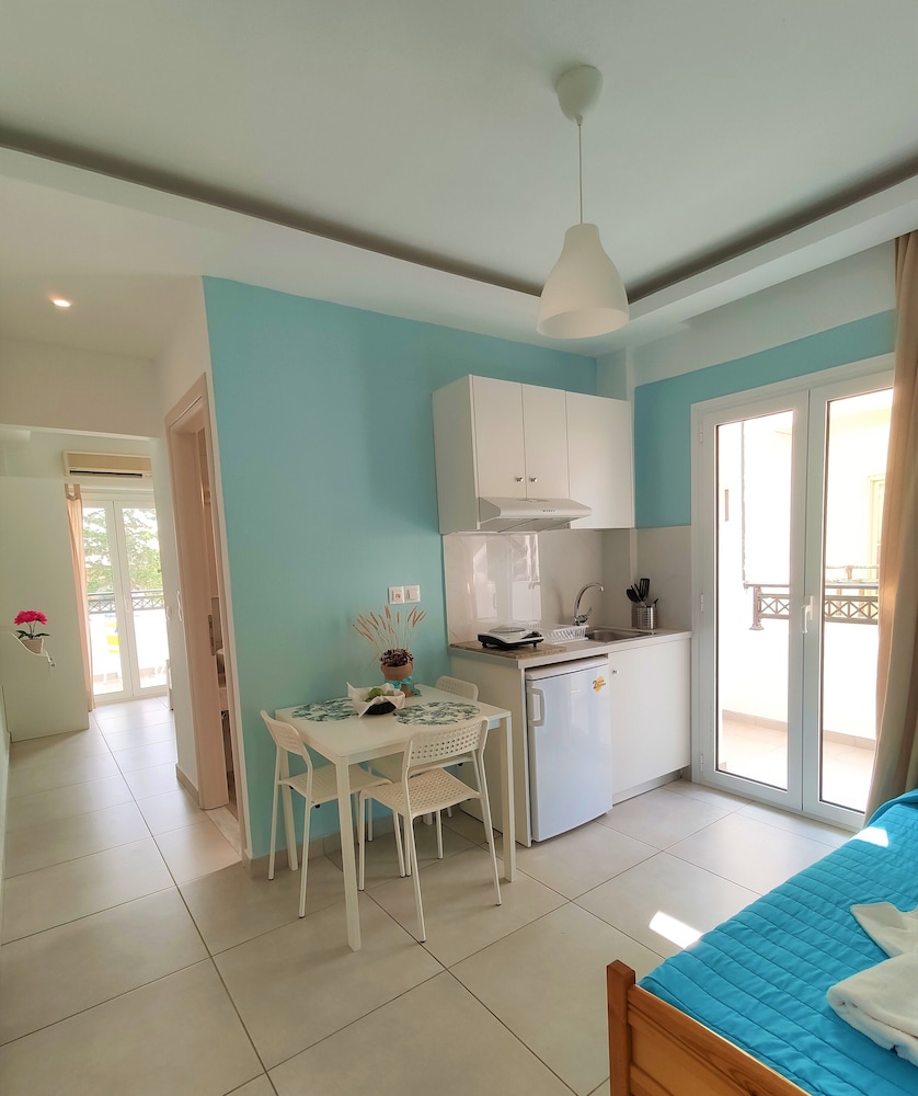 Kostas Apartments 30/48