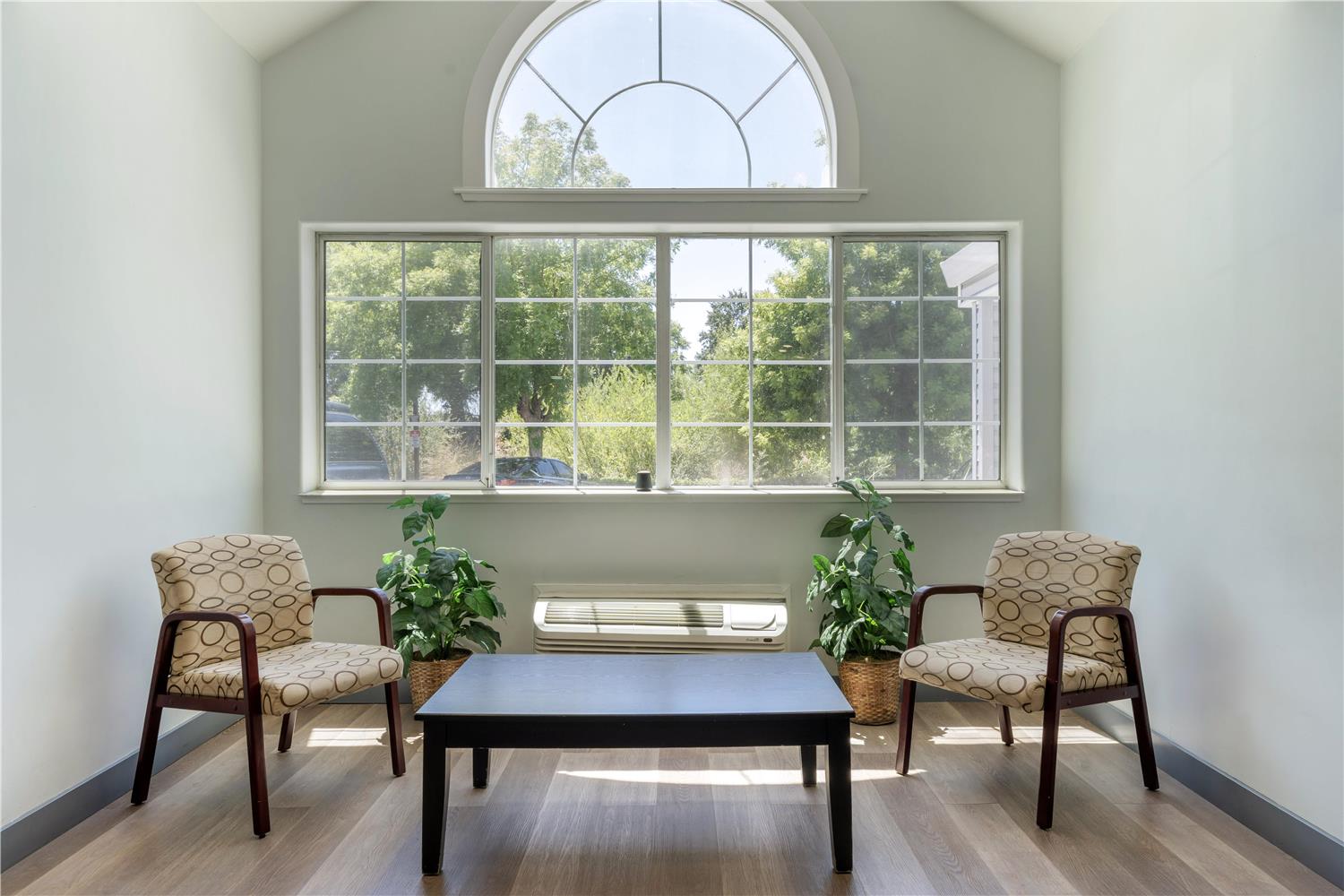 Surestay By Best Western Sacramento South Natomas 14/16