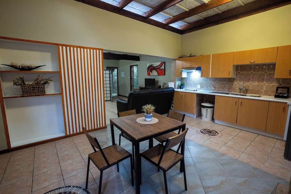 Waterfalls Boutique Hotel 29/50