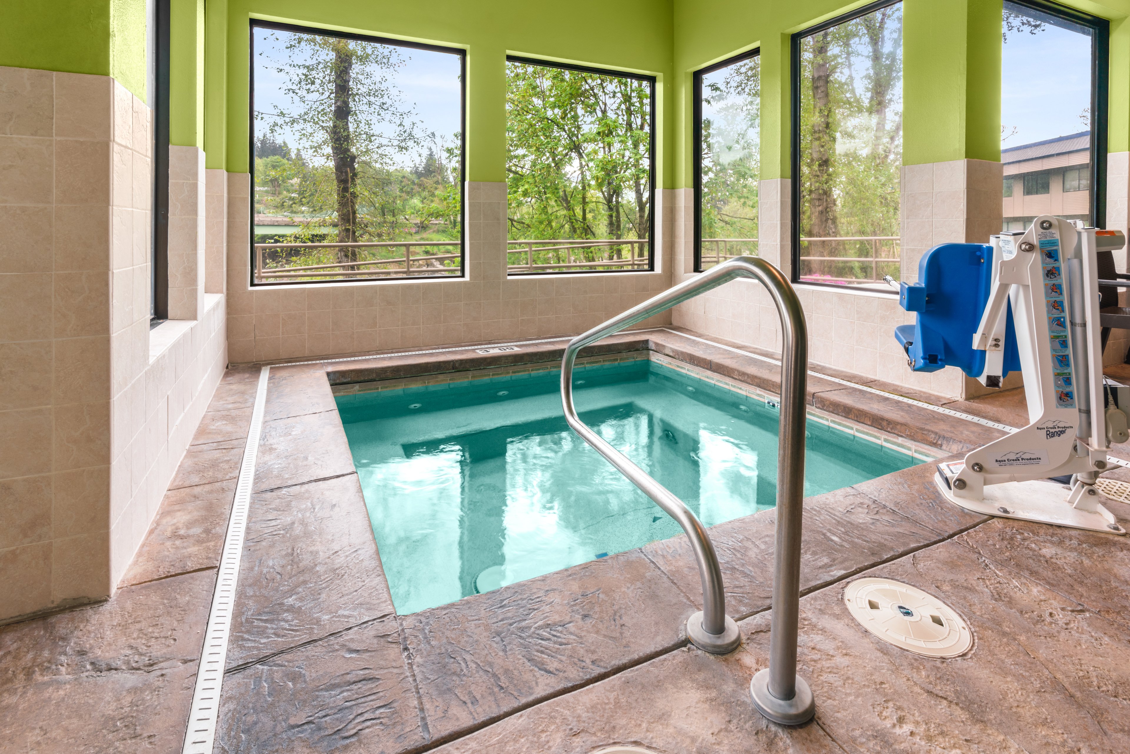 Holiday Inn Express Portland Se-Clackamas Area 28/50