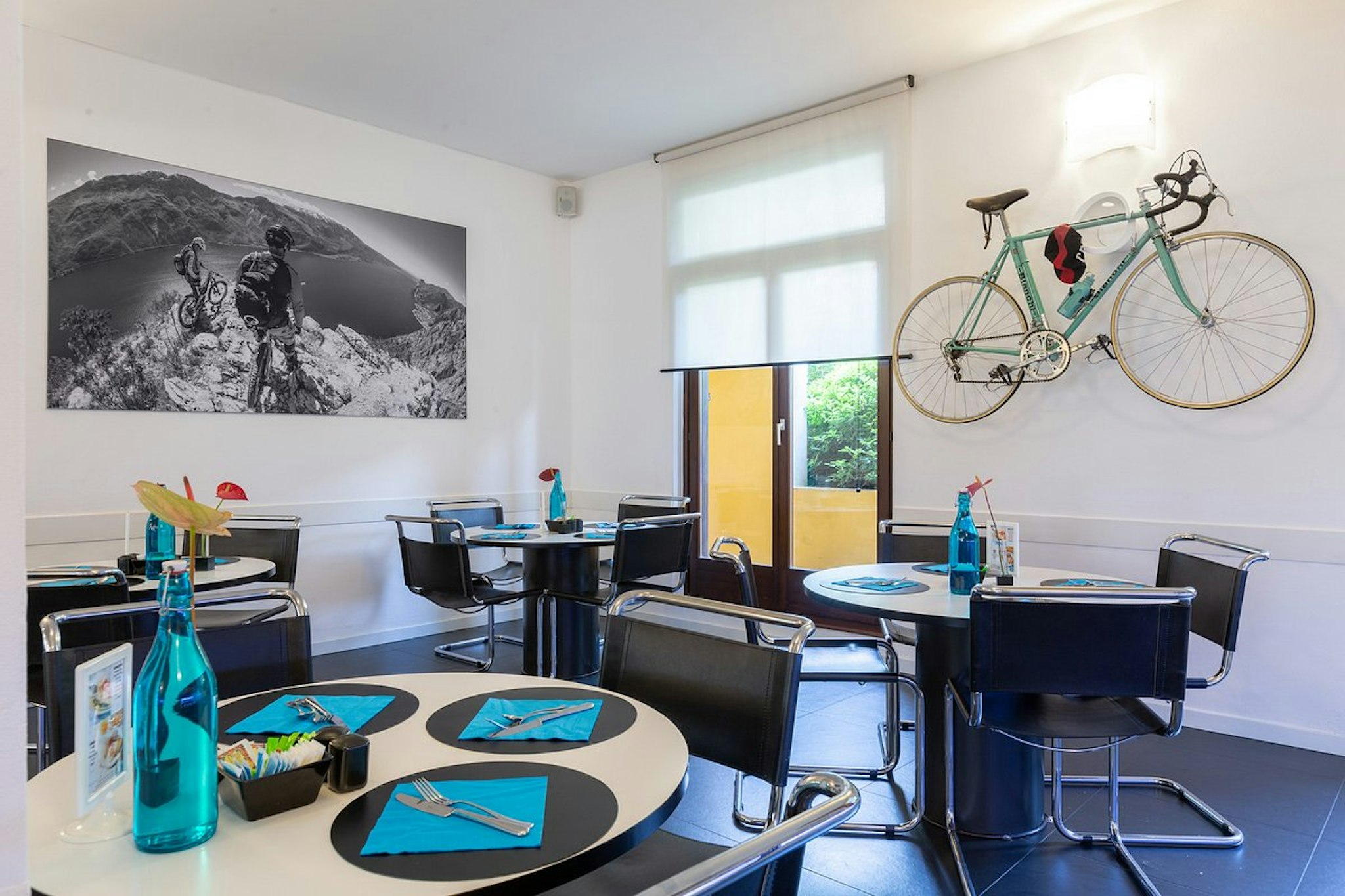 Santoni Freestyle Hotel 49/69