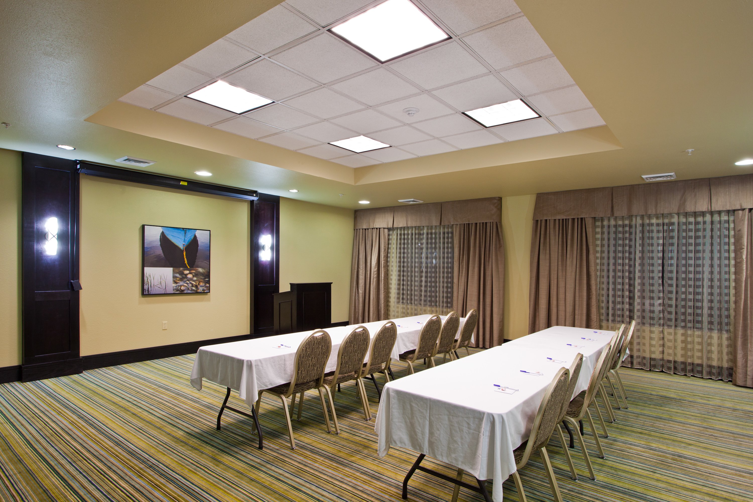 Holiday Inn Express Hotel Suites Waycross 52/56