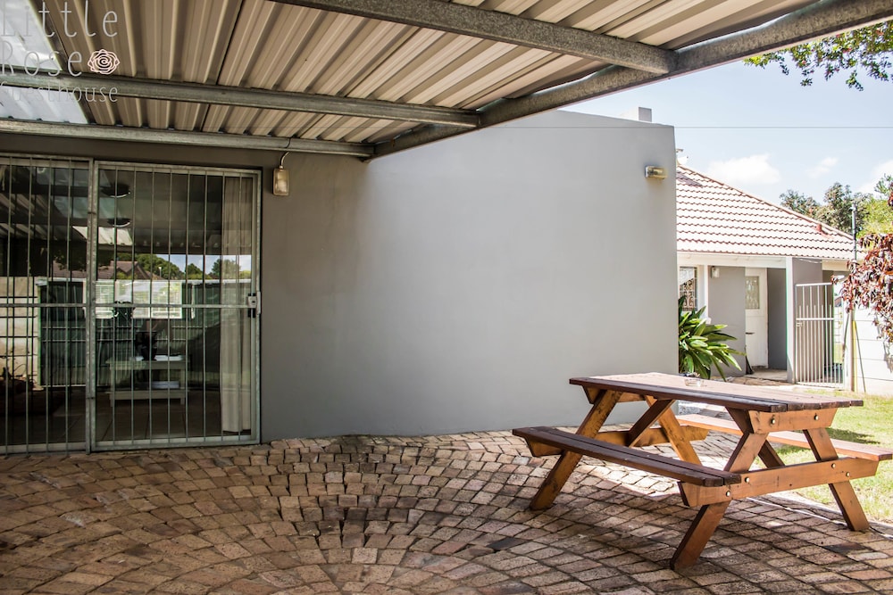 Little Rose Guesthouse & Self-Catering 36/50