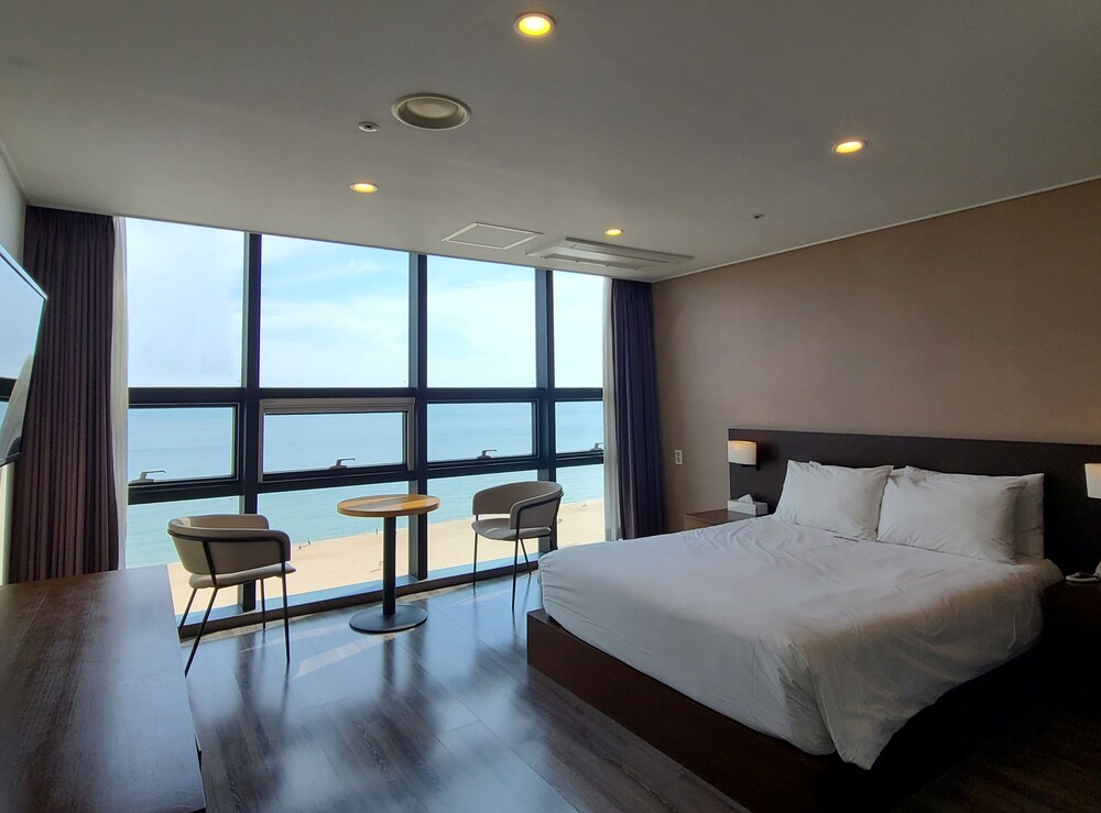 MS Hotel 10/62