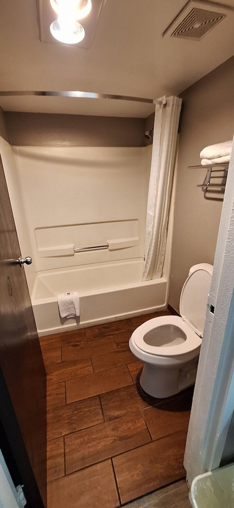 Motel6 Knoxville, TN - East 47/50