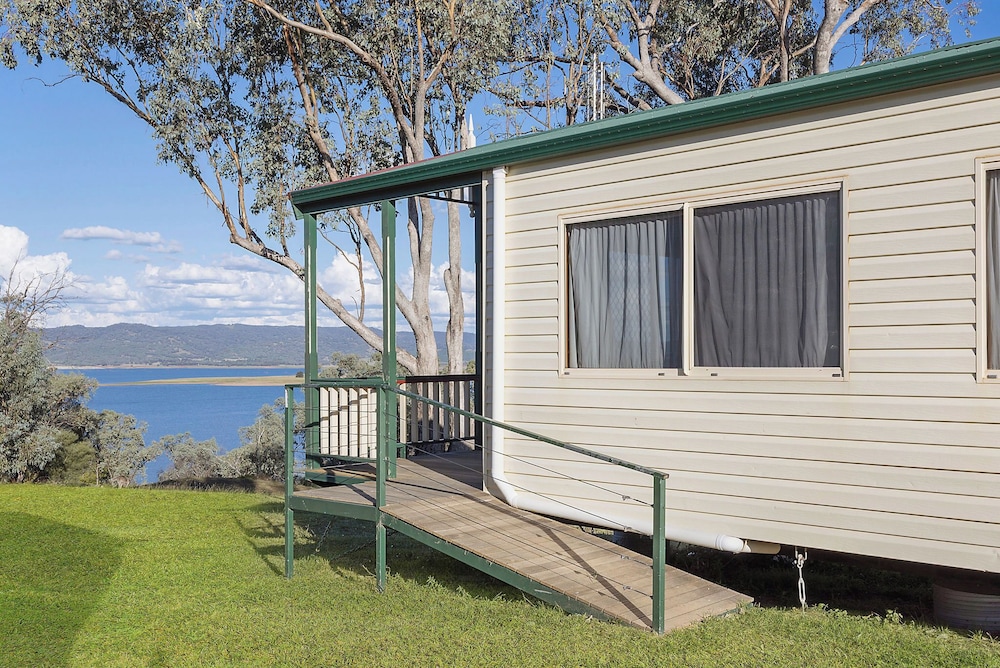 Reflections Holiday Parks Lake Burrendong 16/44
